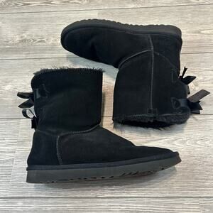 UGG Bailey Bow II Black Boot Size 11 NWOT Sheepskin